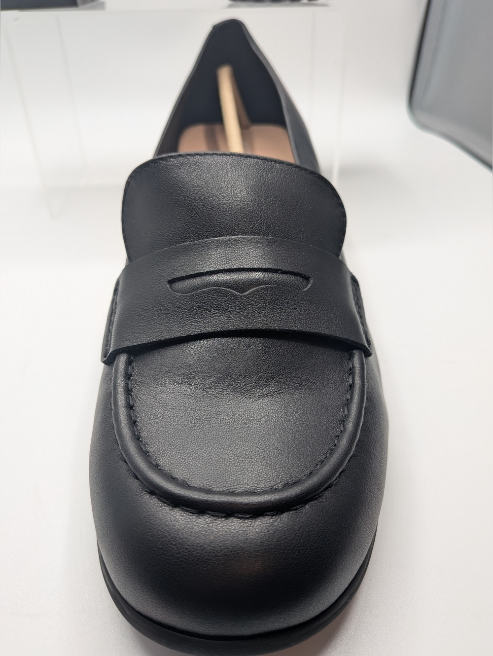 Low Heel Loafers NWB- 10WW-Black - Picture 7 of 15